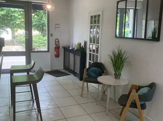 Hotel La Table Du Boucher 2*